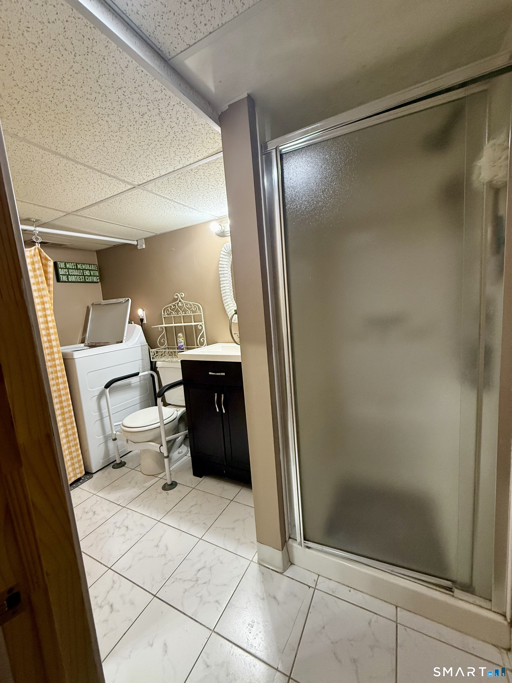 6 Stonegate Circle Branford CT 06405