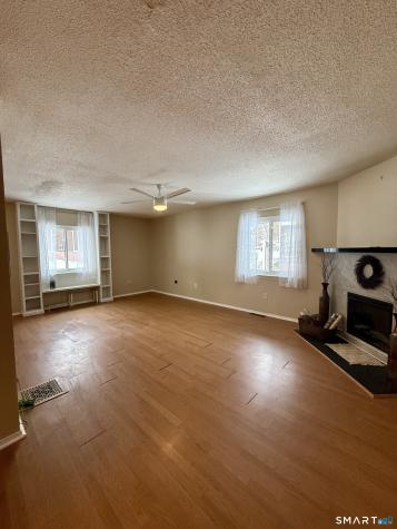 6 Stonegate Circle Branford CT 06405