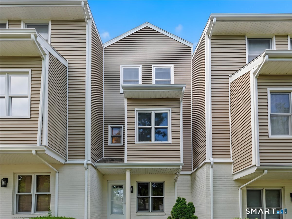 71 Cobblestone Drive Groton CT 06340