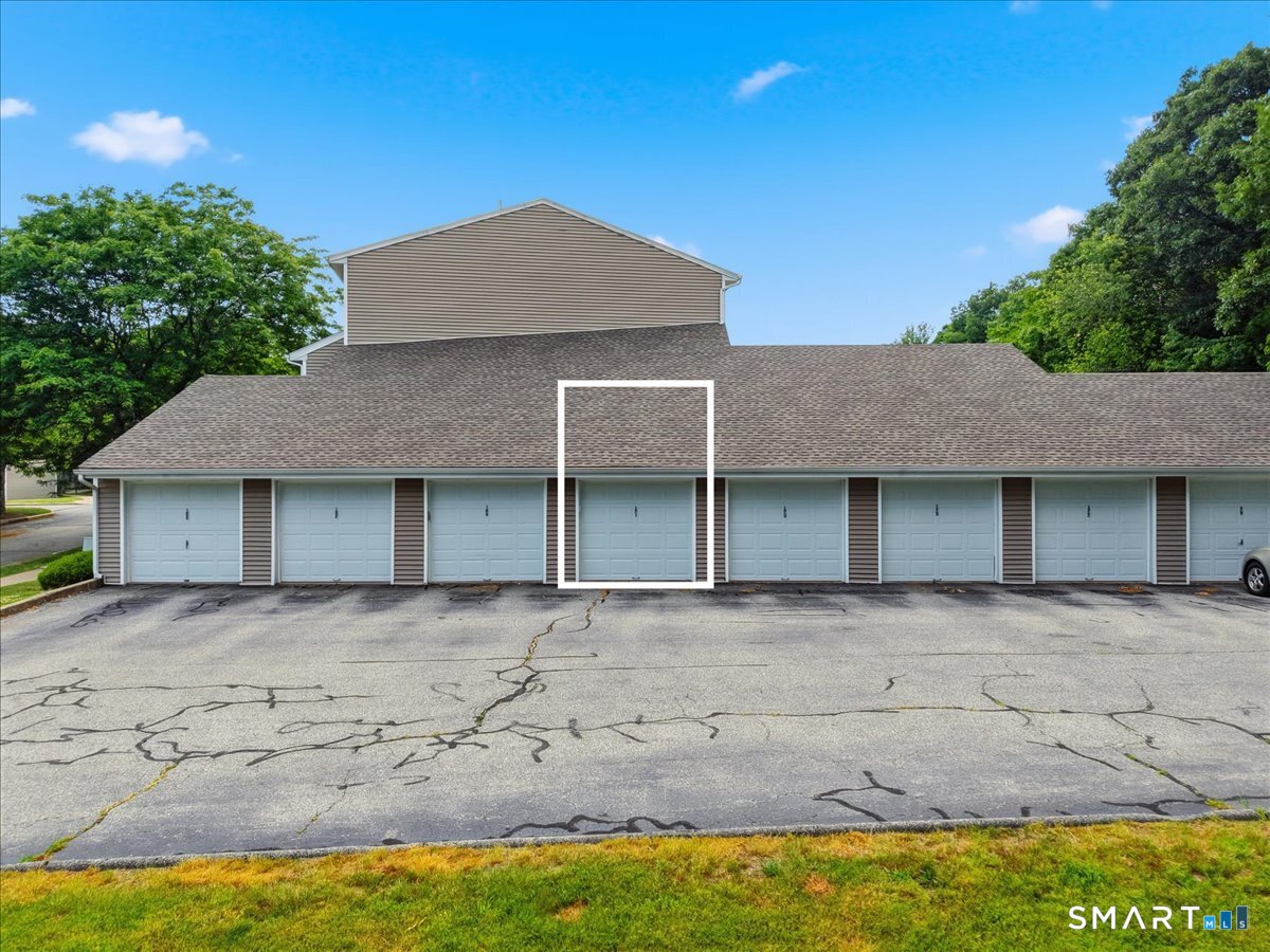 71 Cobblestone Drive Groton CT 06340