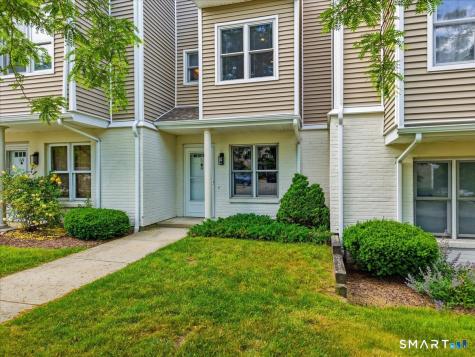 71 Cobblestone Drive Groton CT 06340