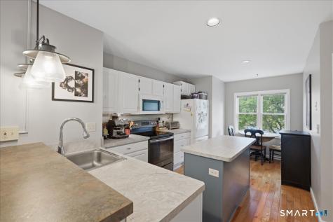 71 Cobblestone Drive Groton CT 06340
