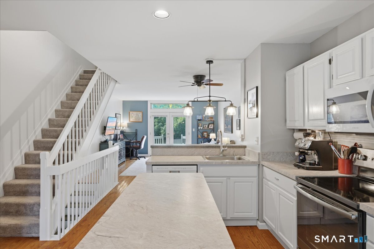 71 Cobblestone Drive Groton CT 06340