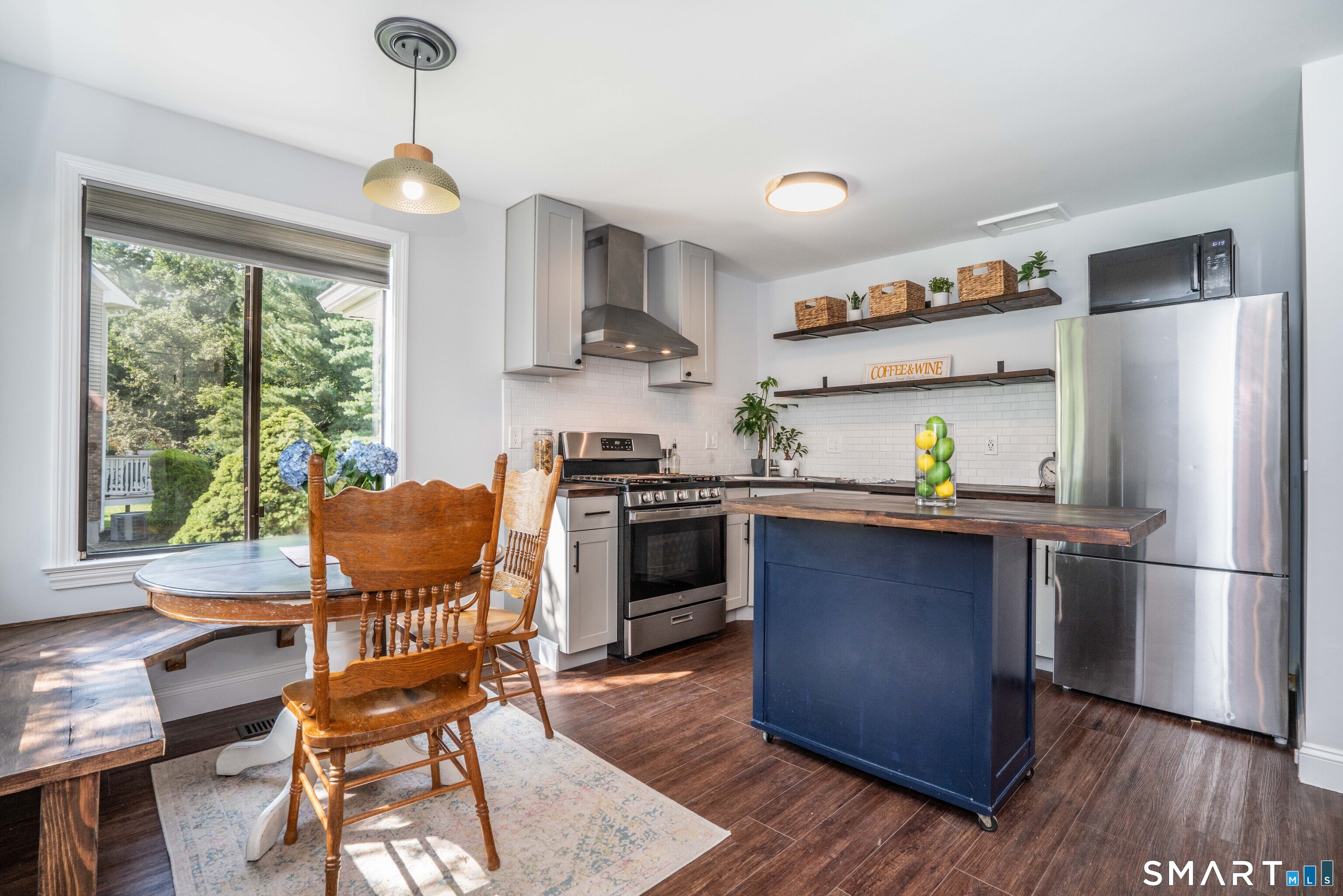 81 Fox Run Court Newington CT 06111