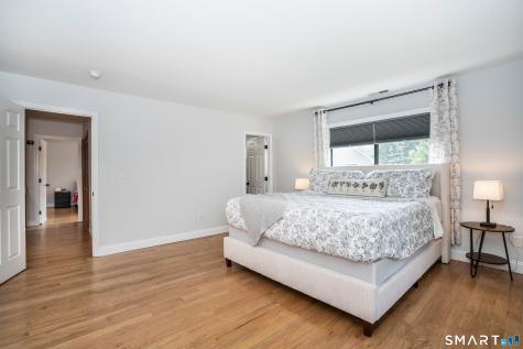 81 Fox Run Court Newington CT 06111