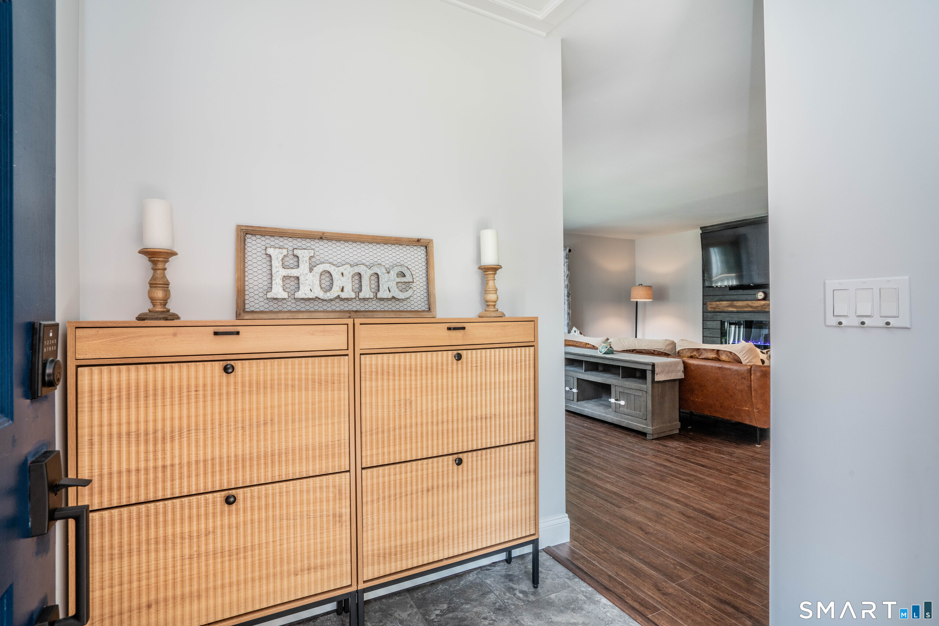81 Fox Run Court Newington CT 06111