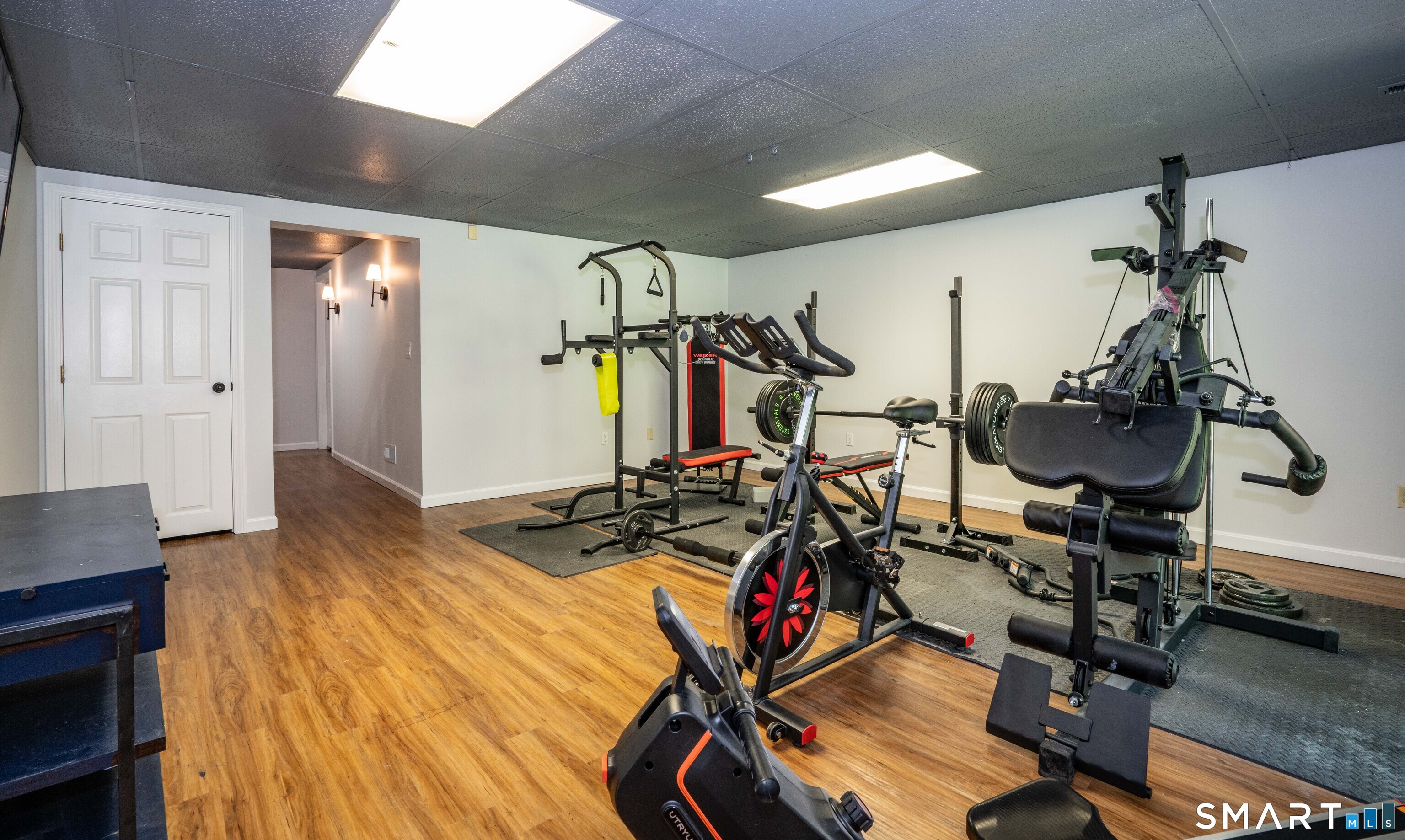 81 Fox Run Court Newington CT 06111