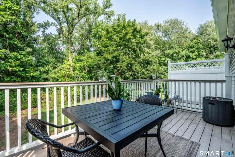 81 Fox Run Court Newington CT 06111