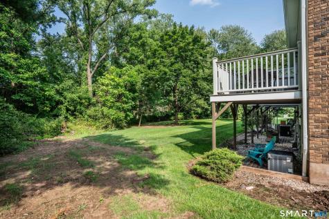 81 Fox Run Court Newington CT 06111