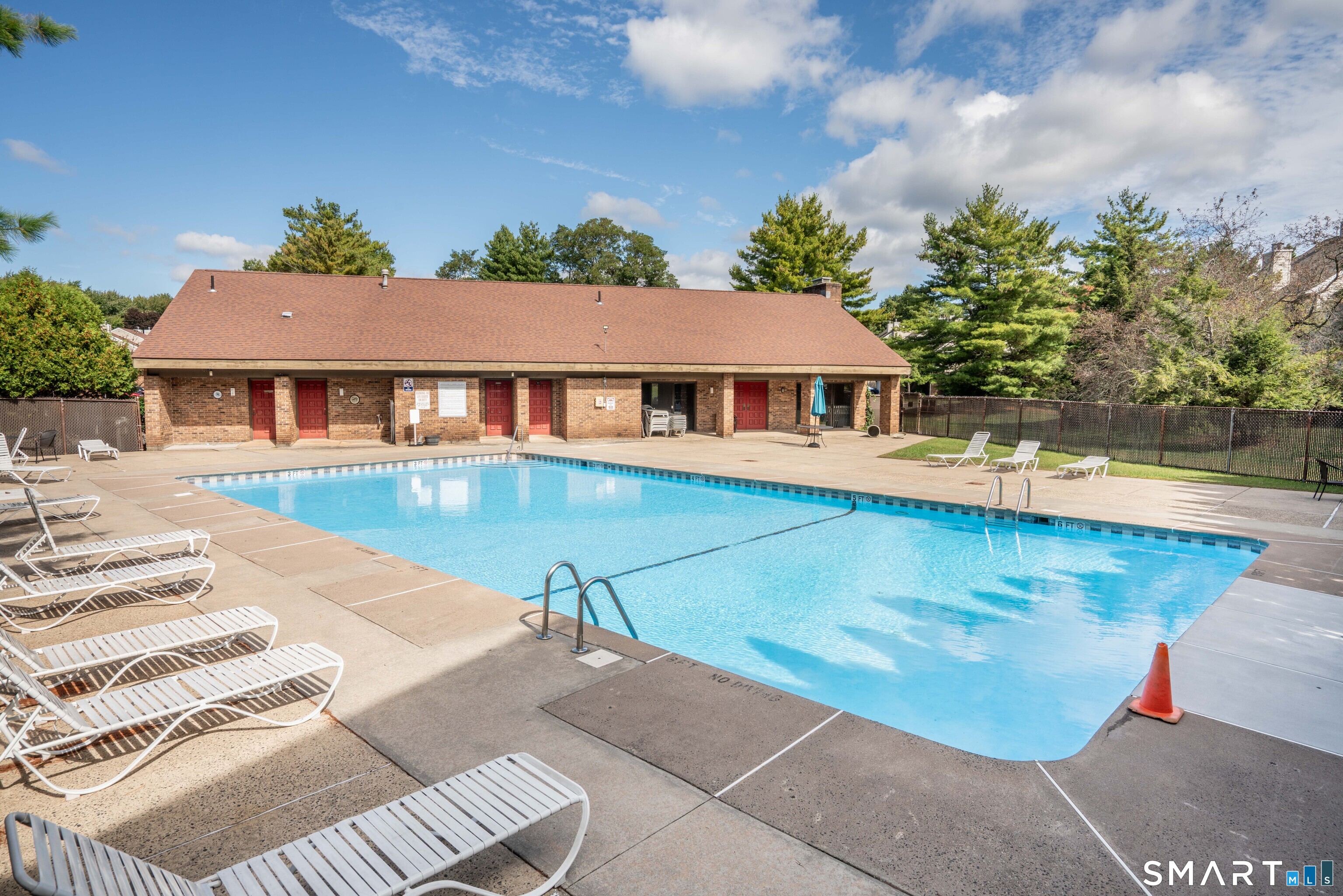 81 Fox Run Court Newington CT 06111