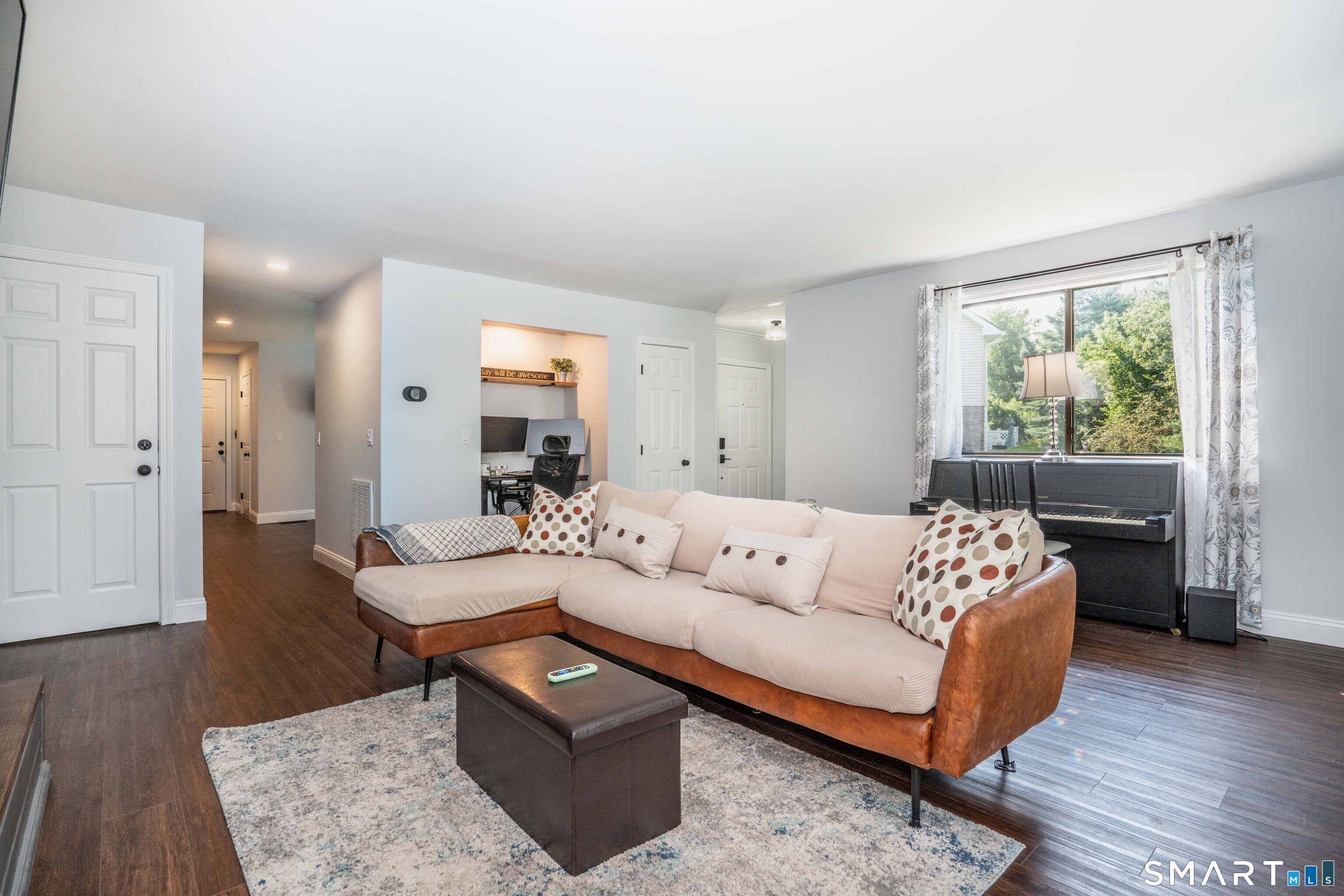 81 Fox Run Court Newington CT 06111