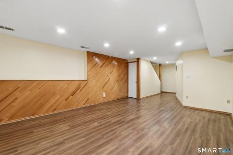301 Mill Pond Drive South Windsor CT 06074