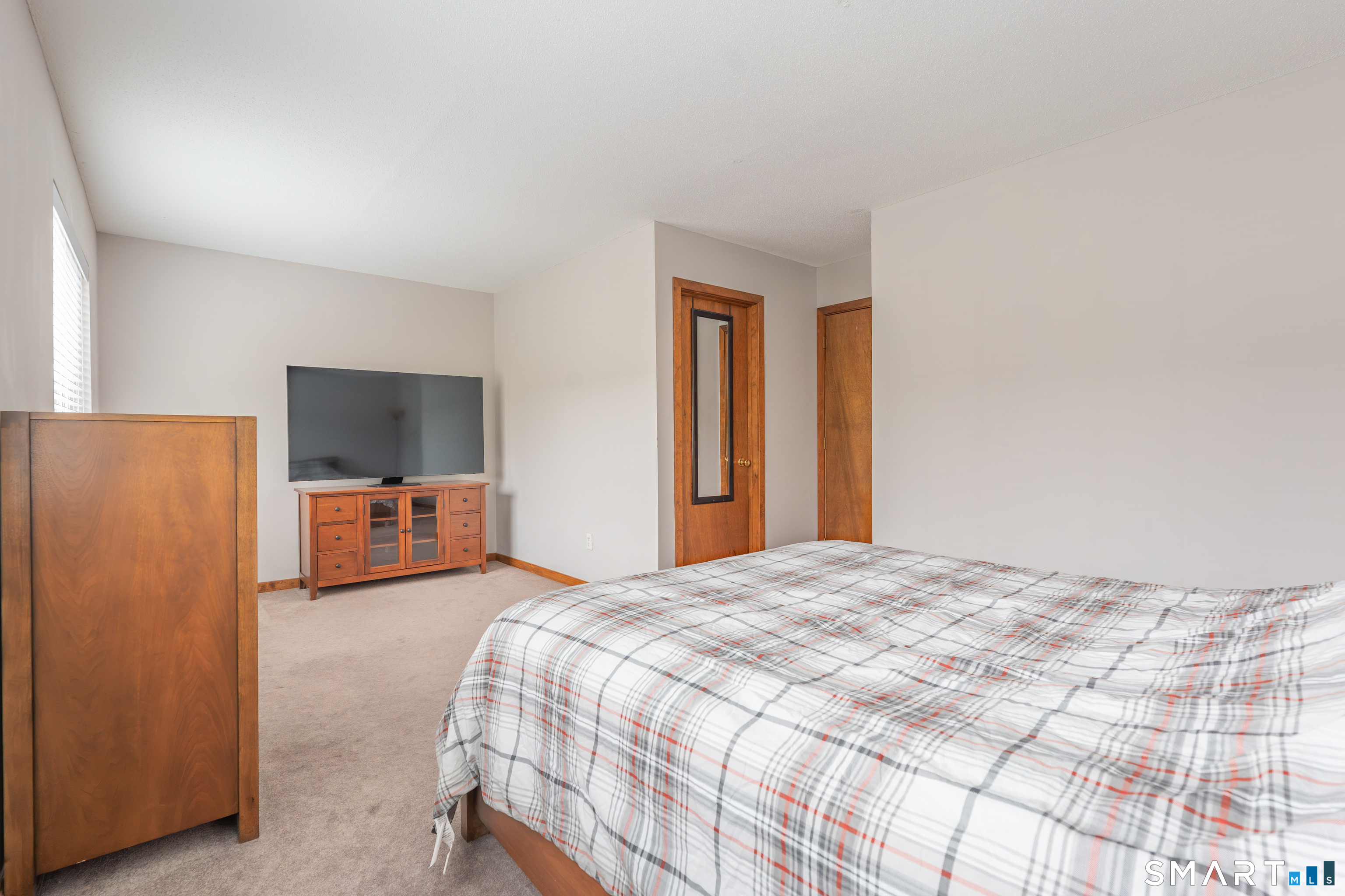 86 Staffordshire Commons Drive Wallingford CT 06492