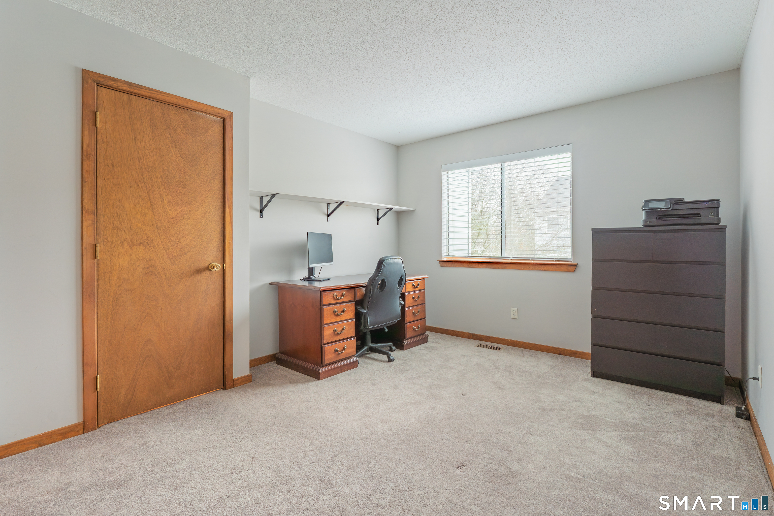 86 Staffordshire Commons Drive Wallingford CT 06492