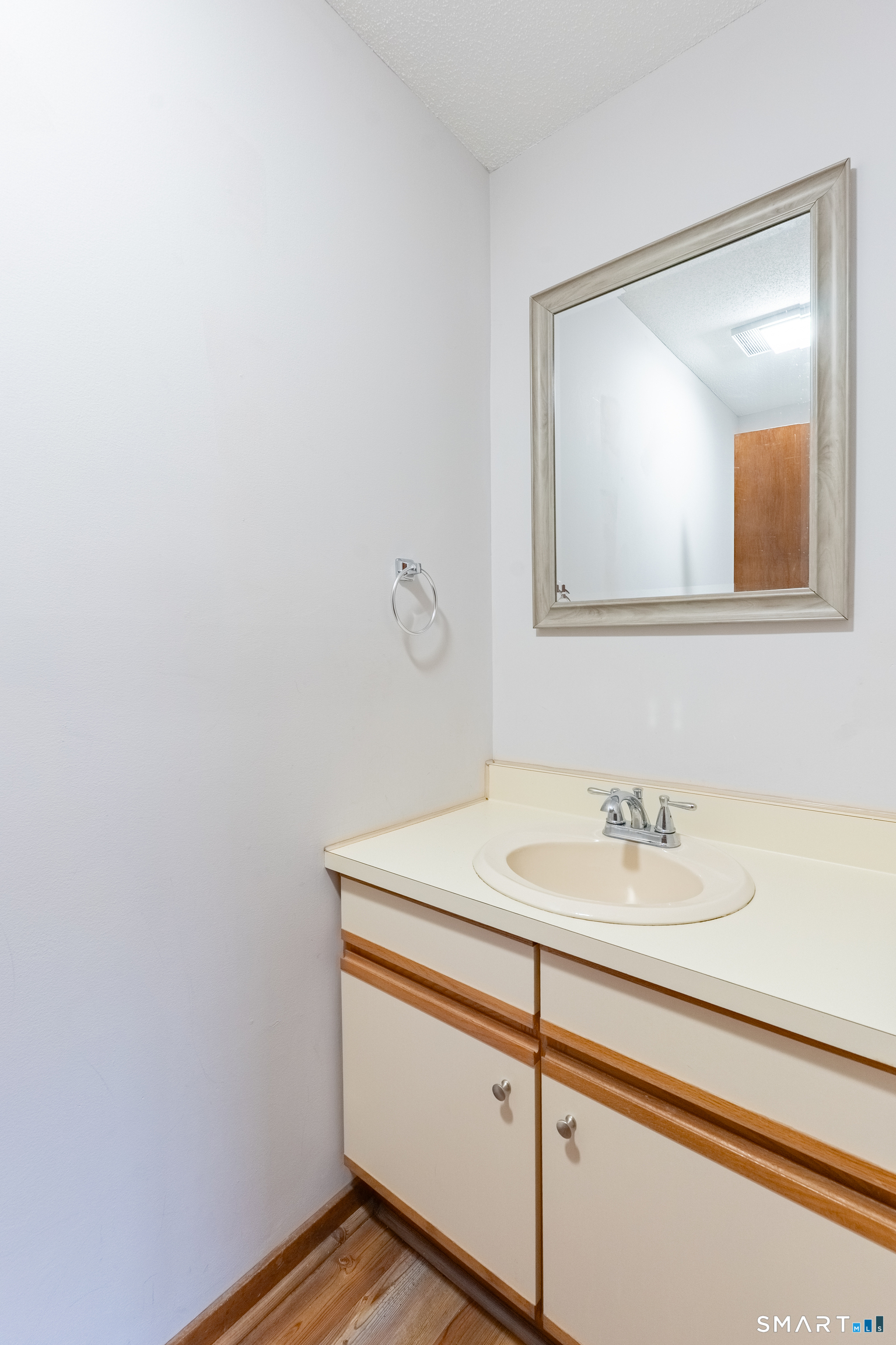 86 Staffordshire Commons Drive Wallingford CT 06492