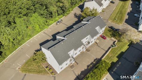 136 Staffordshire Commons Drive Wallingford CT 06492