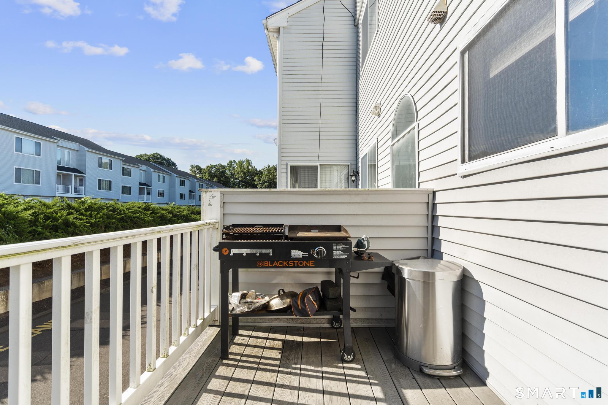 136 Staffordshire Commons Drive Wallingford CT 06492