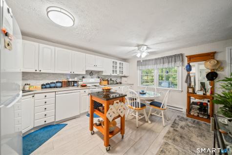 35 Woodcrest Drive Burlington CT 06013