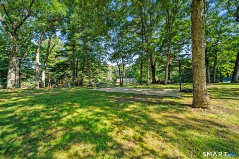 35 Woodcrest Drive Burlington CT 06013