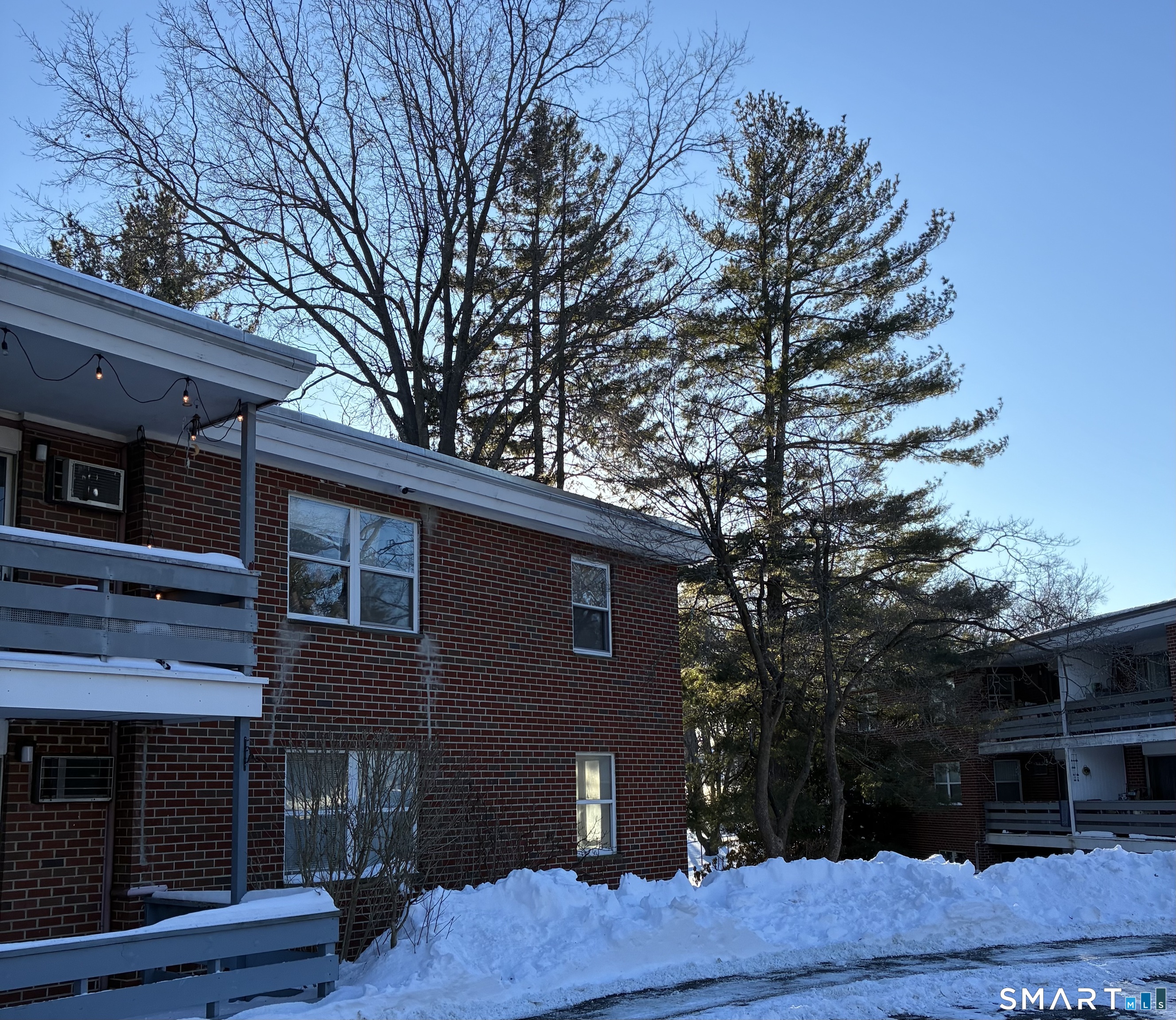 108 Oakwood Avenue West Hartford CT 06119