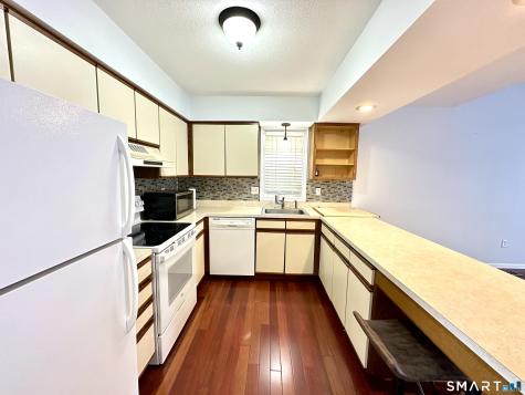 24 Oak Ridge Drive Windsor Locks CT 06096