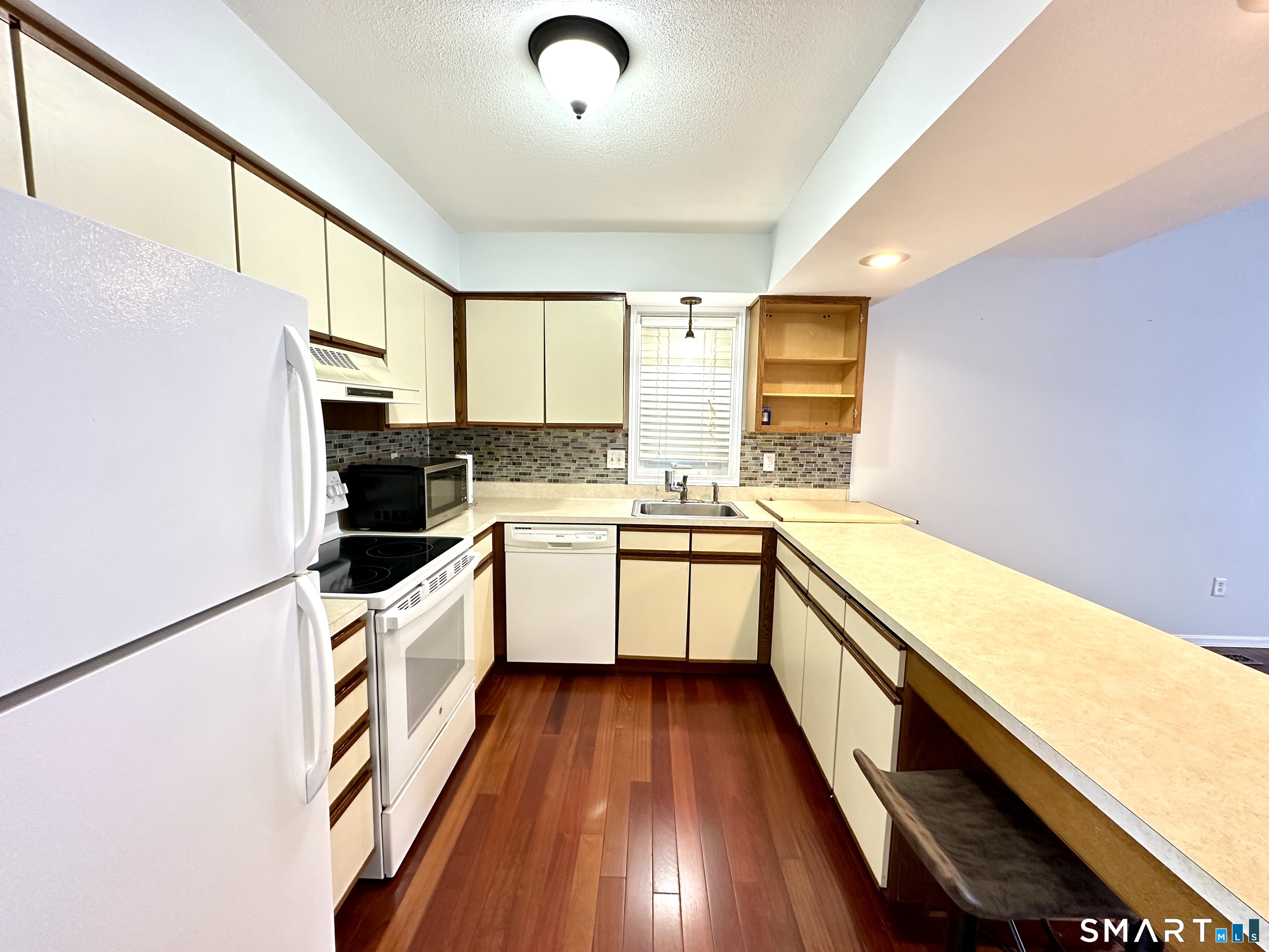 24 Oak Ridge Drive Windsor Locks CT 06096
