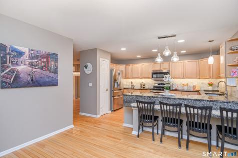 1705 Eaton Court Danbury CT 06811