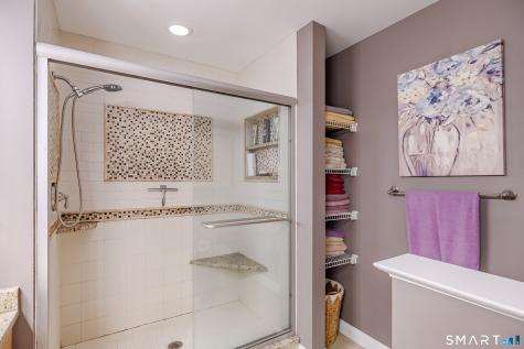 1705 Eaton Court Danbury CT 06811