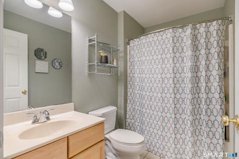 1705 Eaton Court Danbury CT 06811