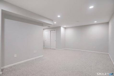 1705 Eaton Court Danbury CT 06811