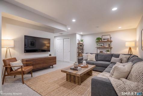 1705 Eaton Court Danbury CT 06811