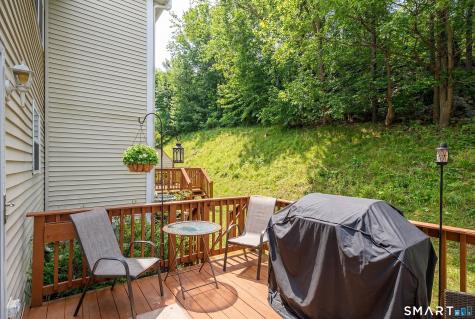 1705 Eaton Court Danbury CT 06811