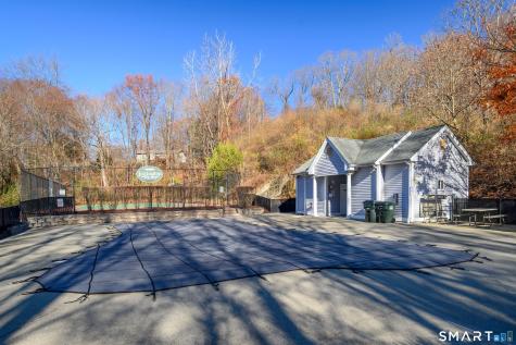 1705 Eaton Court Danbury CT 06811