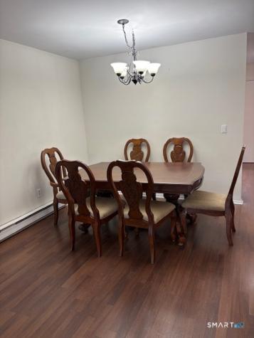 33 Essex Court Meriden CT 06450