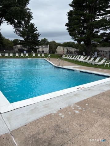 33 Essex Court Meriden CT 06450