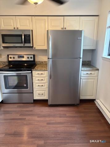 33 Essex Court Meriden CT 06450