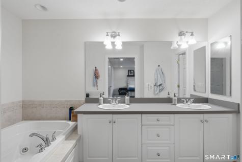 7 Bridlewood Lane Vernon CT 06066