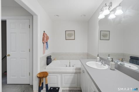 7 Bridlewood Lane Vernon CT 06066