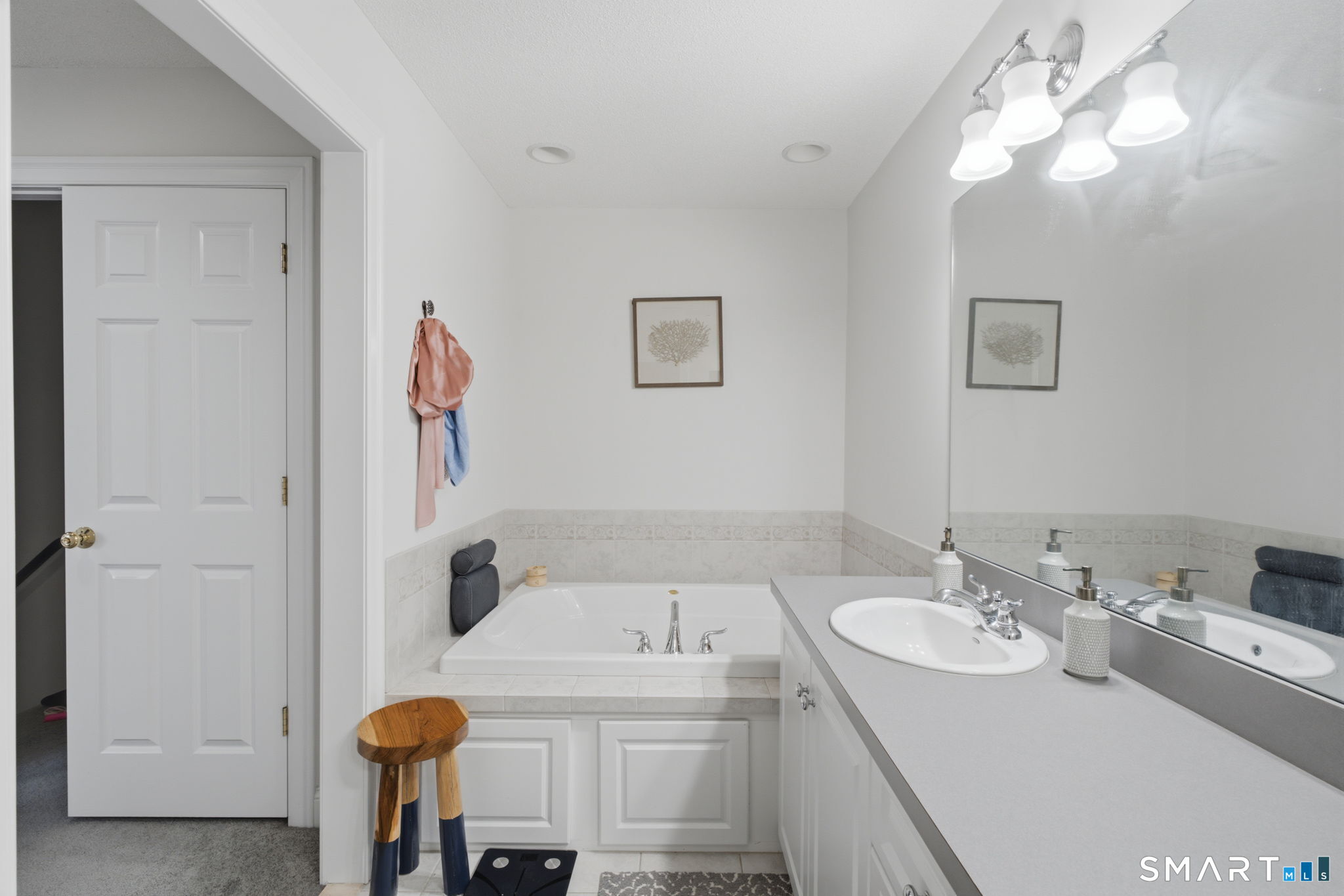 7 Bridlewood Lane Vernon CT 06066