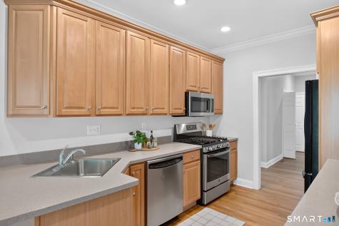 10 Chelsea Place Avon CT 06001