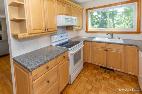 91 Riverview Road East Lyme CT 06357