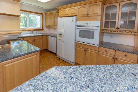 91 Riverview Road East Lyme CT 06357