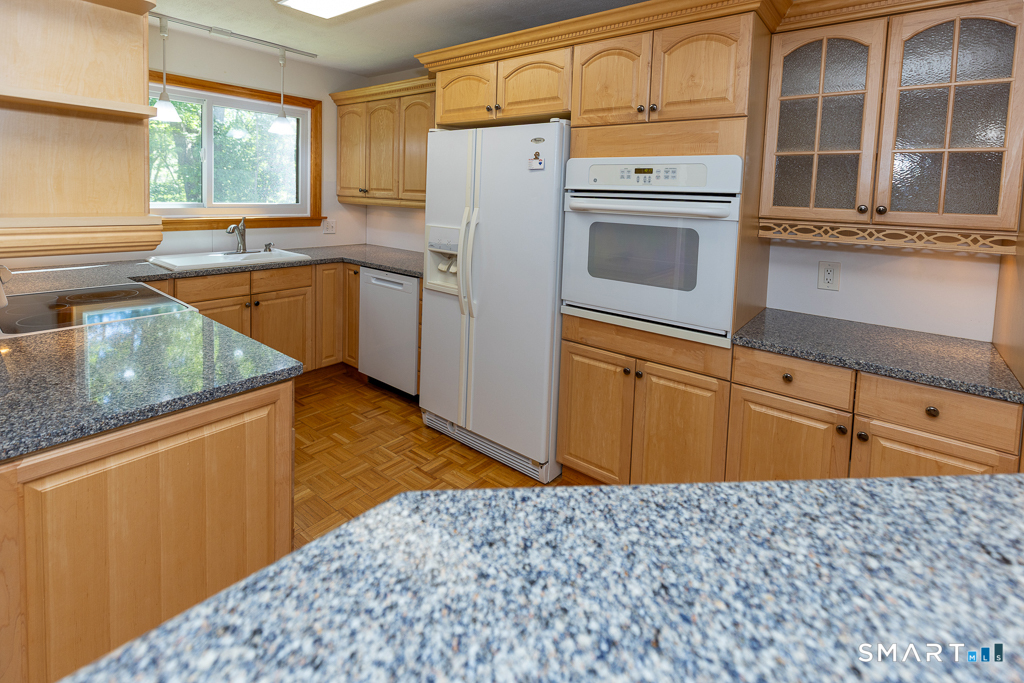 91 Riverview Road East Lyme CT 06357