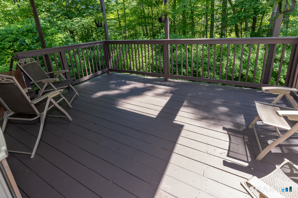 91 Riverview Road East Lyme CT 06357