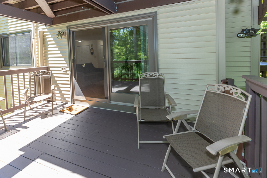 91 Riverview Road East Lyme CT 06357