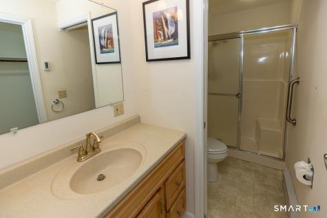 91 Riverview Road East Lyme CT 06357