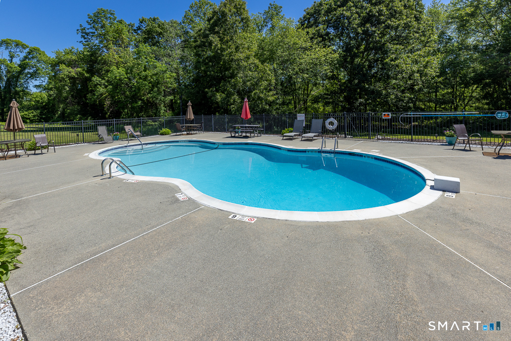 91 Riverview Road East Lyme CT 06357