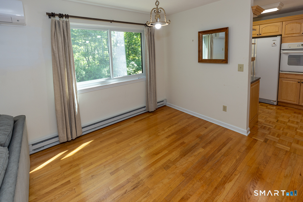 91 Riverview Road East Lyme CT 06357