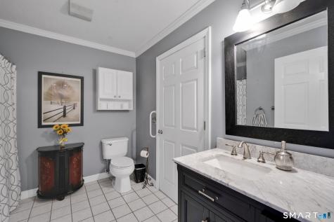 103 Wyndemere Court South Windsor CT 06074