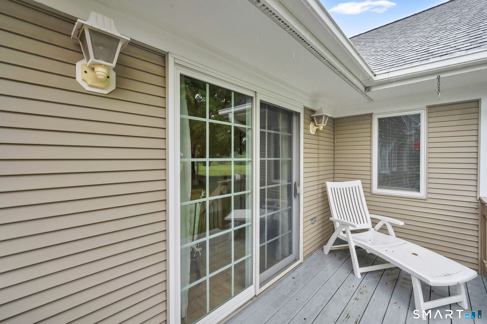 103 Wyndemere Court South Windsor CT 06074